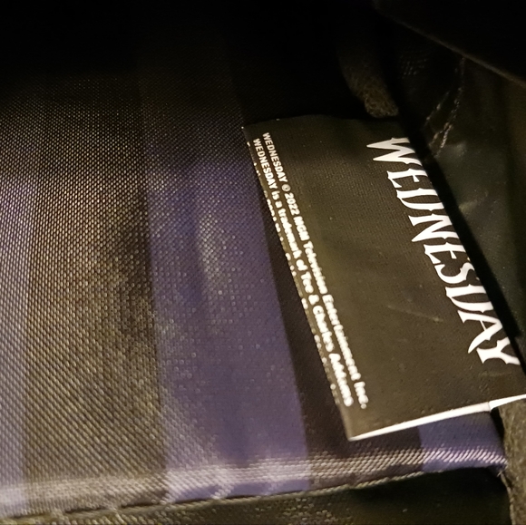 WEDNESDAY ADDAMS 17" BACKPACK - Picture 13 of 14